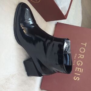 Torgeis Glossy Black Ankle Booties